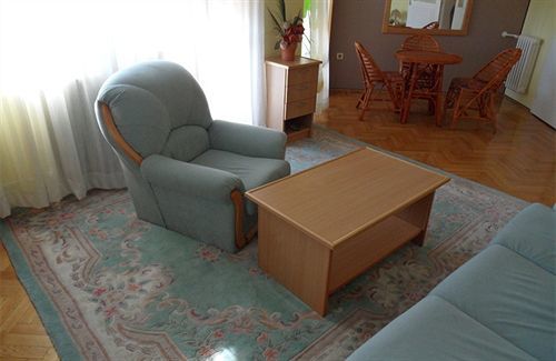 Voyager Bed & Breakfast Novi Sad Dış mekan fotoğraf