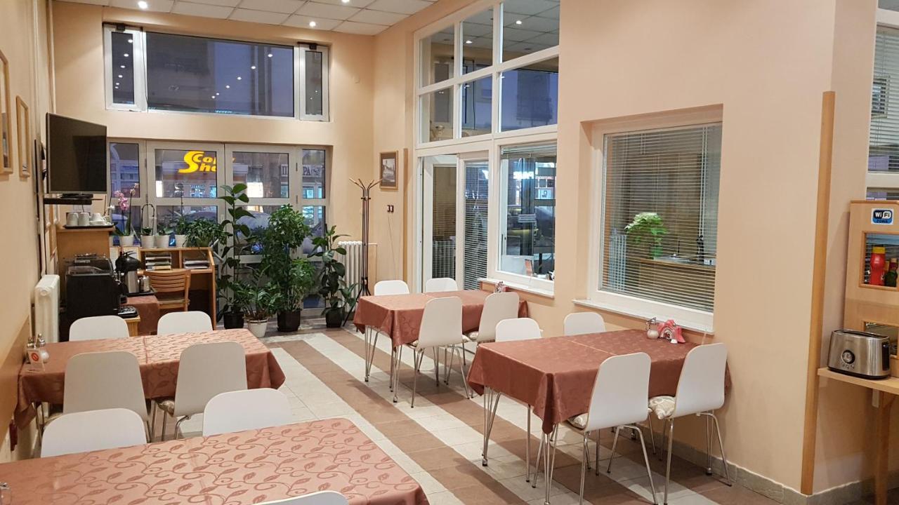 Voyager Bed & Breakfast Novi Sad Dış mekan fotoğraf