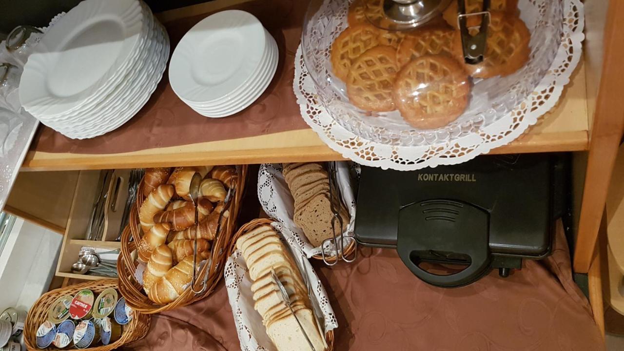 Voyager Bed & Breakfast Novi Sad Dış mekan fotoğraf